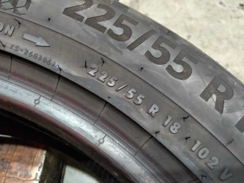 2 Gomme usate 225 55 18 Pneumatici Invernali CONTINENTAL 2 Gomme usate 225 55 18 Pneumatici Invernali CONTINENTAL