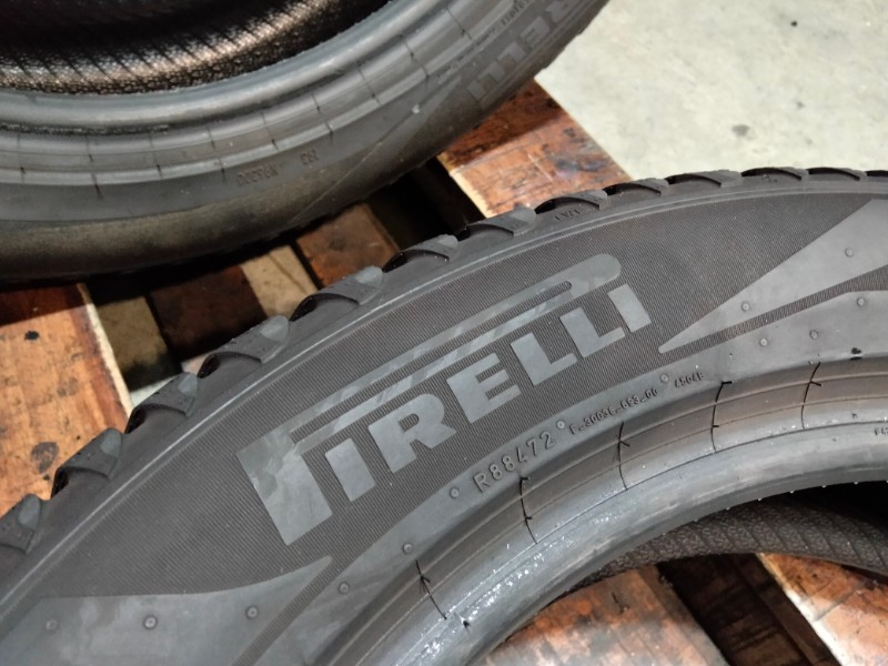 4 Gomme usate 205 55 17 Pneumatici Invernali PIRELLI 4 Gomme usate 205 55 17 Pneumatici Invernali PIRELLI