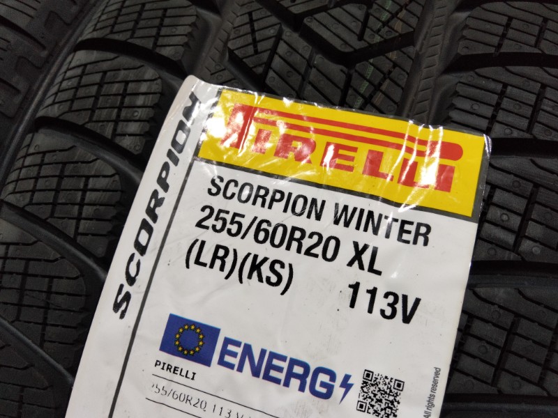 4 Gomme nuove 255 60 20 Pneumatici Invernali PIRELLI 4 Gomme nuove 255 60 20 Pneumatici Invernali PIRELLI