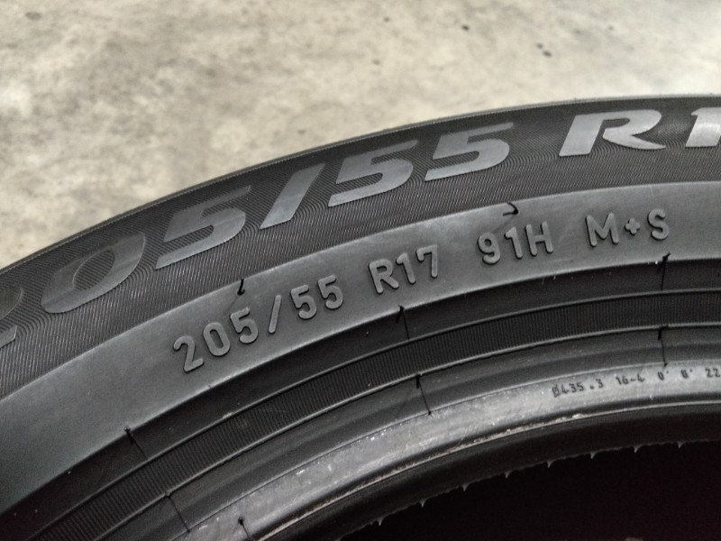 4 Gomme usate 205 55 17 Pneumatici Invernali PIRELLI 4 Gomme usate 205 55 17 Pneumatici Invernali PIRELLI