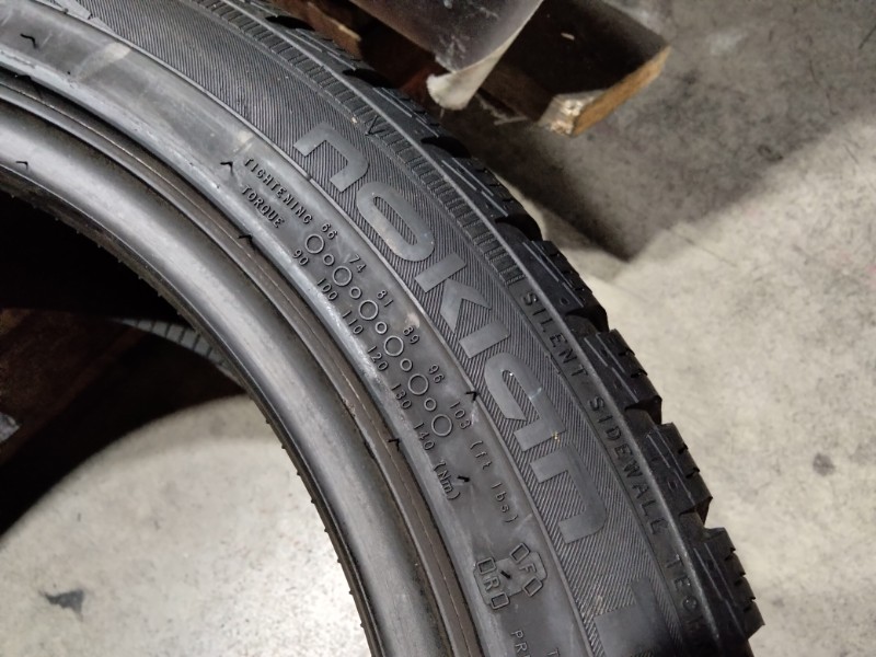 4 Gomme usate 225 45 17 Pneumatici Invernali NOKIAN 4 Gomme usate 225 45 17 Pneumatici Invernali NOKIAN