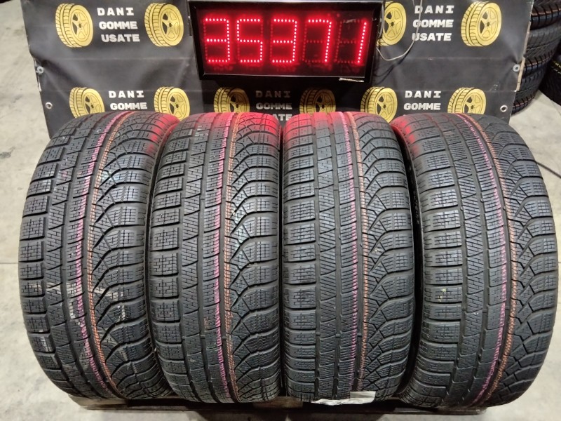 4 Gomme usate 245 40 19 Pneumatici Invernali PIRELLI 4 Gomme usate 245 40 19 Pneumatici Invernali PIRELLI