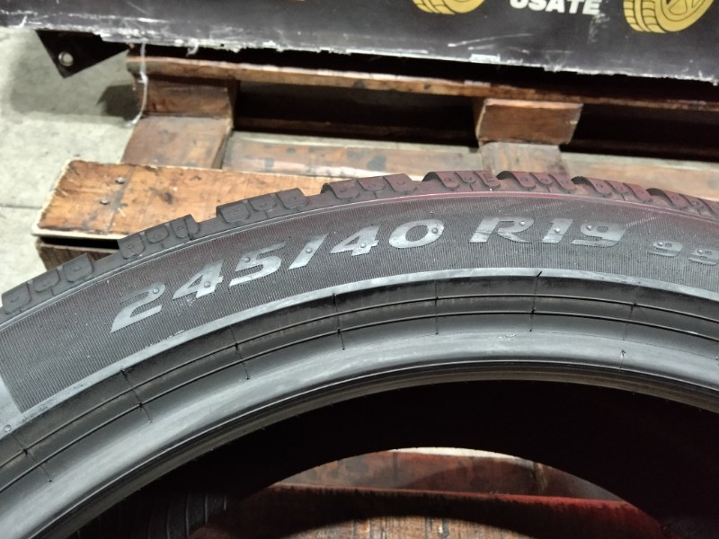 4 Gomme usate 245 40 19 Pneumatici Invernali PIRELLI 4 Gomme usate 245 40 19 Pneumatici Invernali PIRELLI