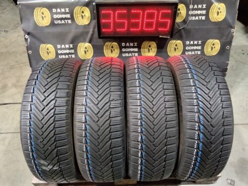 4 Gomme usate 215 55 17 Pneumatici Invernali MICHELIN