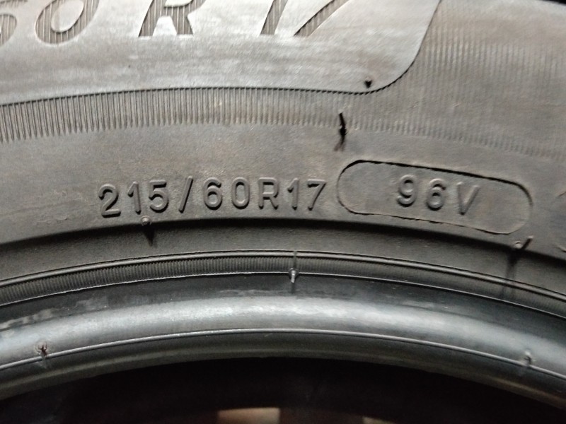 2 Gomme usate 215 60 17 Pneumatici Estivi MICHELIN 2 Gomme usate 215 60 17 Pneumatici Estivi MICHELIN