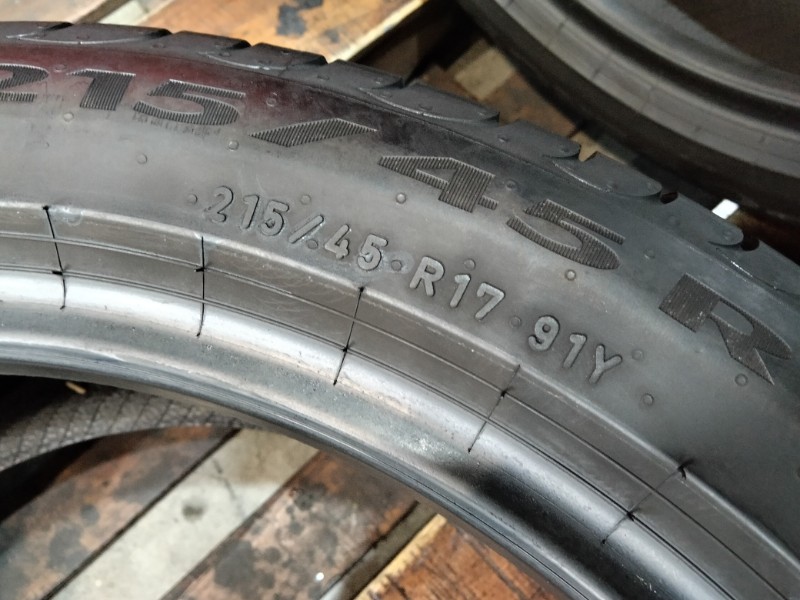 2 Gomme usate 215 45 17 Pneumatici Estivi PIRELLI 2 Gomme usate 215 45 17 Pneumatici Estivi PIRELLI