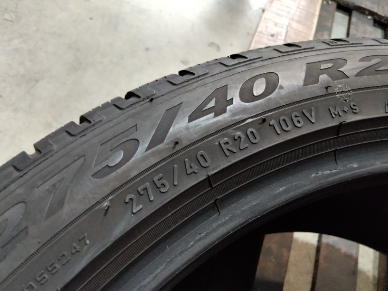 2 Gomme usate 275 40 20 Pneumatici Invernali PIRELLI 2 Gomme usate 275 40 20 Pneumatici Invernali PIRELLI