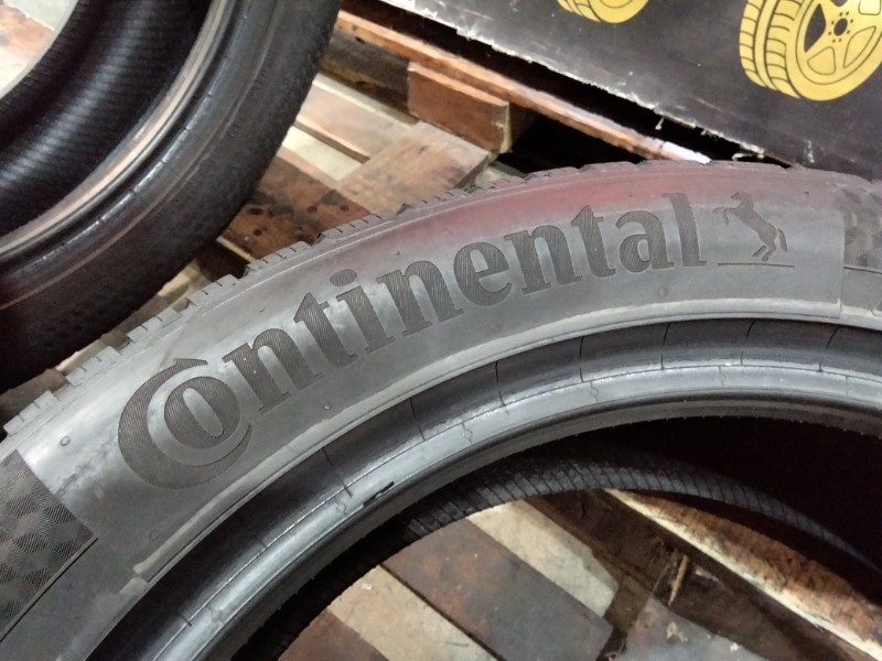 2 Gomme usate 235 50 19 Pneumatici Invernali CONTINENTAL 2 Gomme usate 235 50 19 Pneumatici Invernali CONTINENTAL