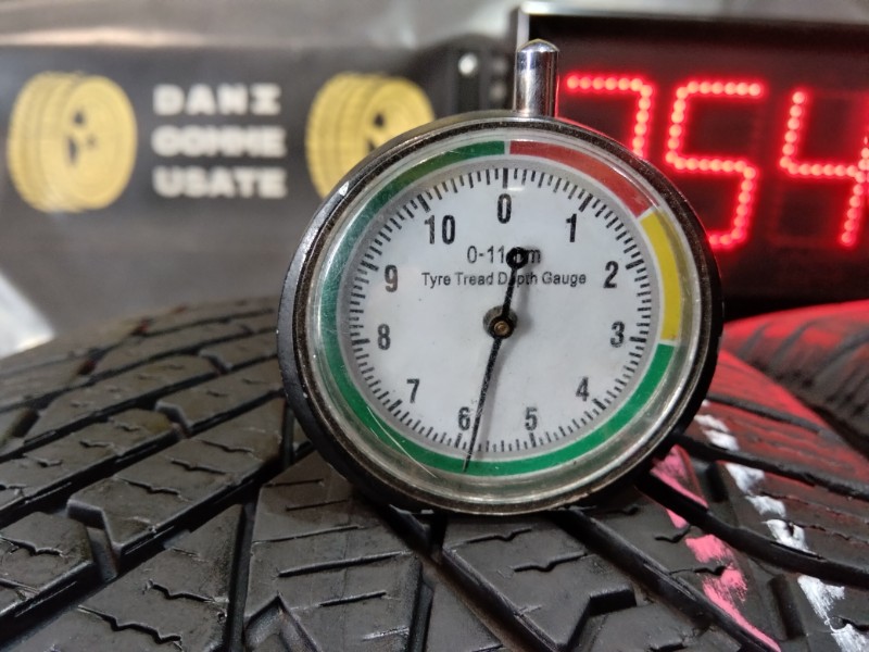 4 Gomme usate 205 55 19 Pneumatici Invernali PIRELLI 4 Gomme usate 205 55 19 Pneumatici Invernali PIRELLI