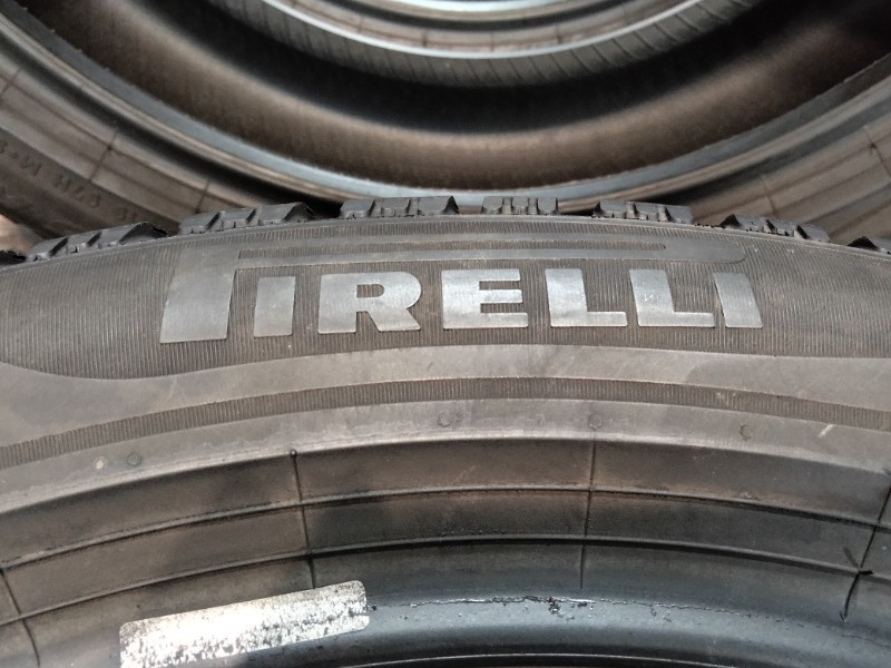4 Gomme usate 205 55 19 Pneumatici Invernali PIRELLI 4 Gomme usate 205 55 19 Pneumatici Invernali PIRELLI