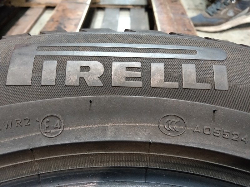 4 Gomme usate 205 60 16 Pneumatici Invernali PIRELLI 4 Gomme usate 205 60 16 Pneumatici Invernali PIRELLI