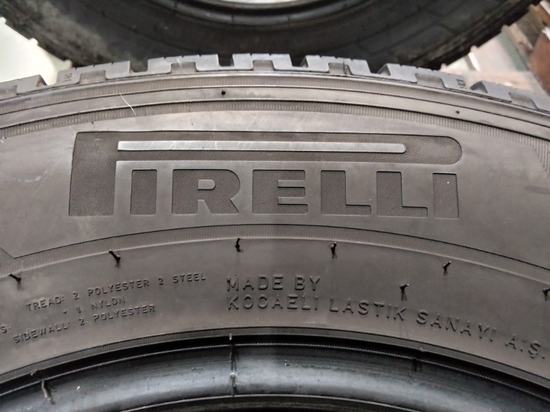 4 Gomme usate 215 65 16 C Pneumatici Invernali PIRELLI 4 Gomme usate 215 65 16 C Pneumatici Invernali PIRELLI