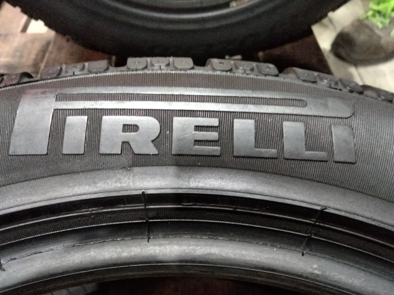 4 Gomme usate 225 50 17 Pneumatici Invernali PIRELLI 4 Gomme usate 225 50 17 Pneumatici Invernali PIRELLI