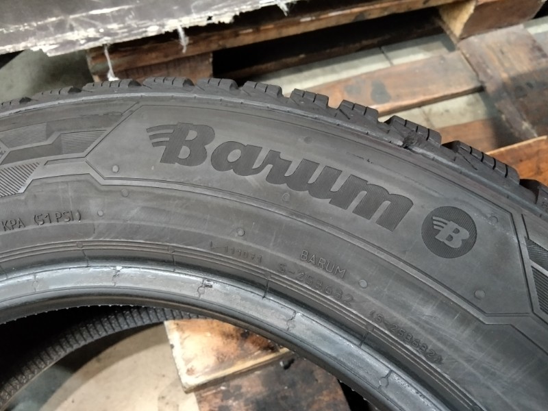 4 Gomme usate 205 55 16 Pneumatici Invernali BARUM 4 Gomme usate 205 55 16 Pneumatici Invernali BARUM