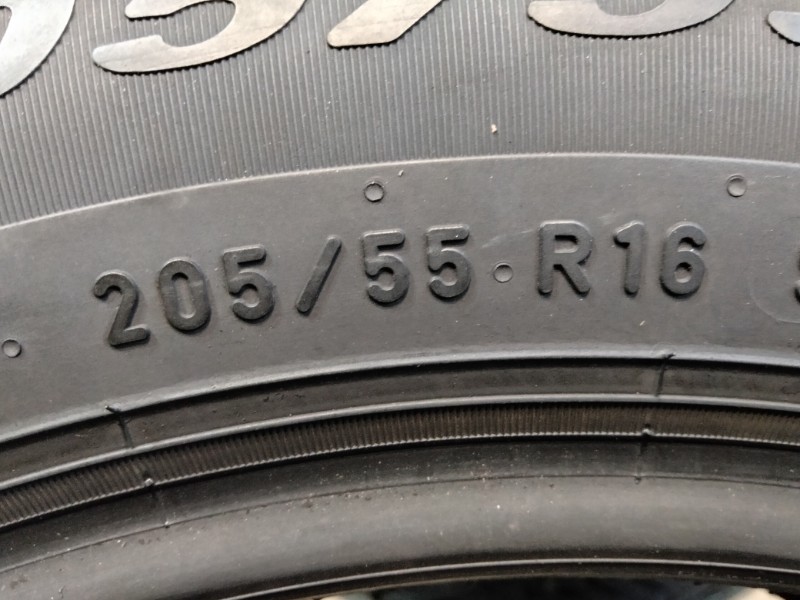 2 Gomme usate 205 55 16 Pneumatici Invernali PIRELLI 2 Gomme usate 205 55 16 Pneumatici Invernali PIRELLI
