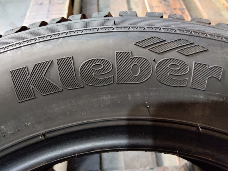 2 Gomme usate 175 70 14 Pneumatici Invernali KLEBER 2 Gomme usate 175 70 14 Pneumatici Invernali KLEBER