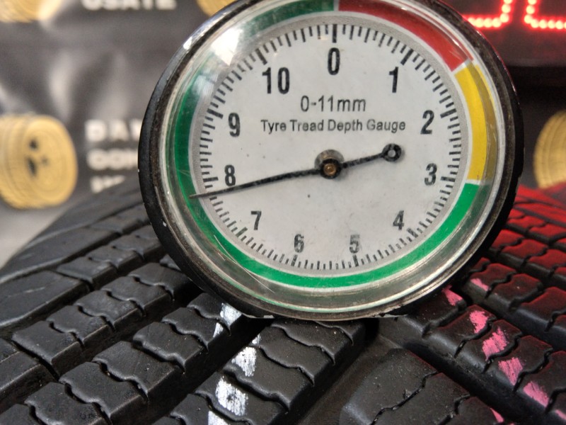 4 Gomme usate 185 65 15 Pneumatici Invernali MICHELIN 4 Gomme usate 185 65 15 Pneumatici Invernali MICHELIN