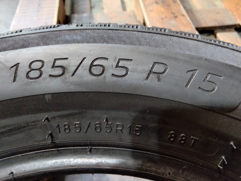 4 Gomme usate 185 65 15 Pneumatici Invernali MICHELIN 4 Gomme usate 185 65 15 Pneumatici Invernali MICHELIN