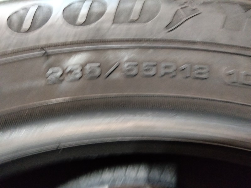 4 Gomme usate 235 55 18 Pneumatici Invernali GOODYEAR 4 Gomme usate 235 55 18 Pneumatici Invernali GOODYEAR