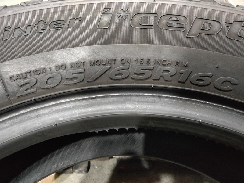 2 Gomme usate 205 65 16 C Pneumatici Invernali HANKOOK 2 Gomme usate 205 65 16 C Pneumatici Invernali HANKOOK