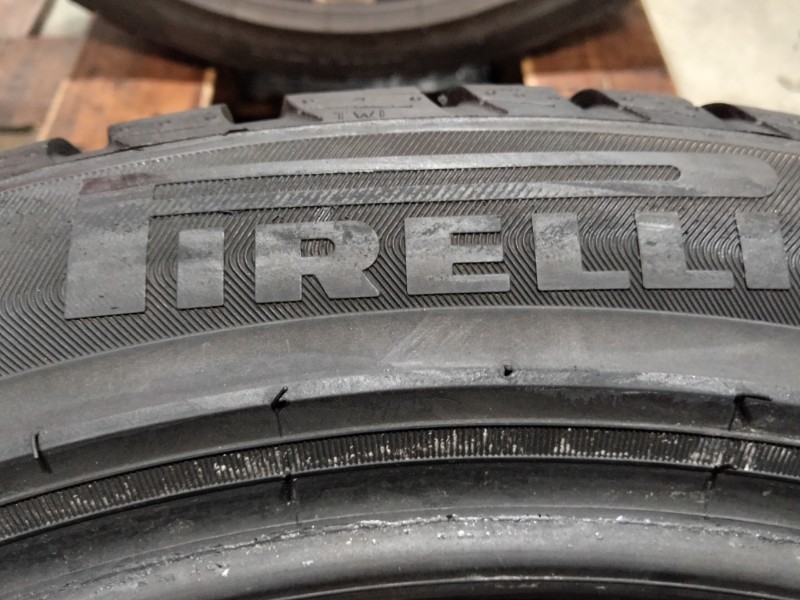 4 Gomme usate 225 45 17 Pneumatici Invernali PIRELLI 4 Gomme usate 225 45 17 Pneumatici Invernali PIRELLI