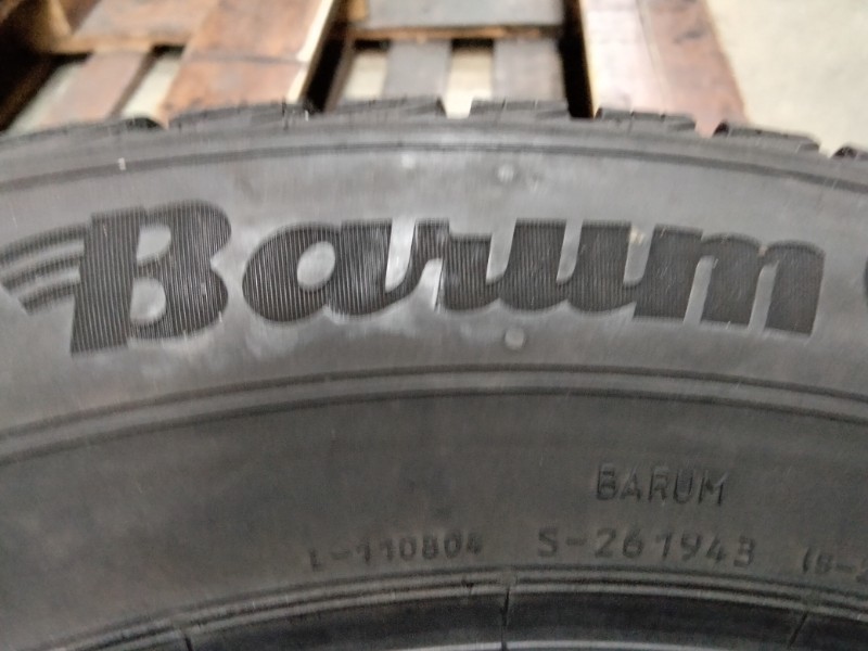 2 Gomme usate 205 55 16 Pneumatici Invernali BARUM 2 Gomme usate 205 55 16 Pneumatici Invernali BARUM