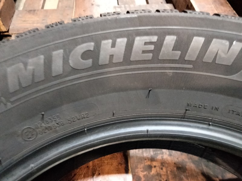 4 Gomme usate 215 65 16 Pneumatici Invernali MICHELIN 4 Gomme usate 215 65 16 Pneumatici Invernali MICHELIN