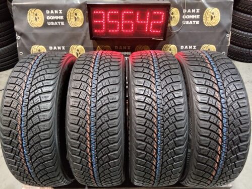 4 Gomme usate 215 55 17 Pneumatici Invernali KUMHO