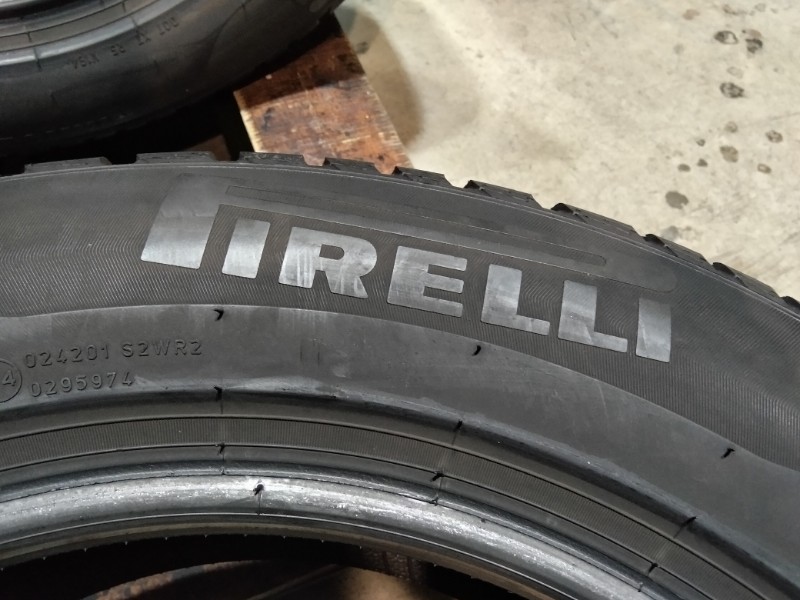4 Gomme usate 225 60 18 Pneumatici Invernali PIRELLI 4 Gomme usate 225 60 18 Pneumatici Invernali PIRELLI