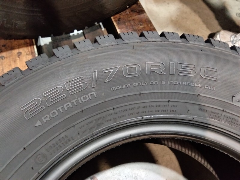 4 Gomme usate 225 70 15 C Pneumatici Invernali NOKIAN 4 Gomme usate 225 70 15 C Pneumatici Invernali NOKIAN