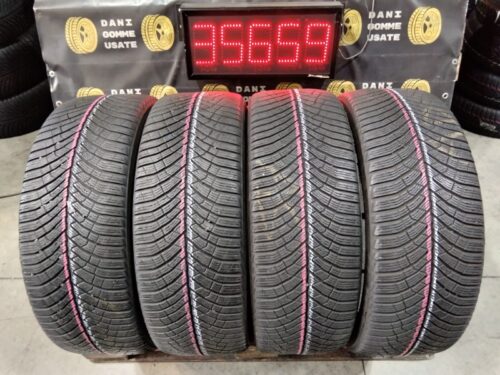 4 Gomme usate 235 45 20 Pneumatici Invernali PIRELLI