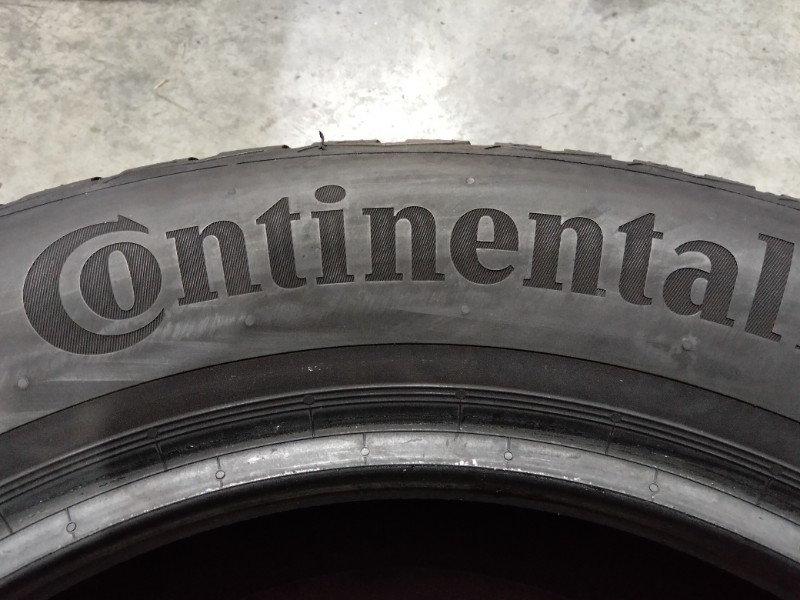 4 Gomme usate 215 60 16 Pneumatici Invernali CONTINENTAL 4 Gomme usate 215 60 16 Pneumatici Invernali CONTINENTAL