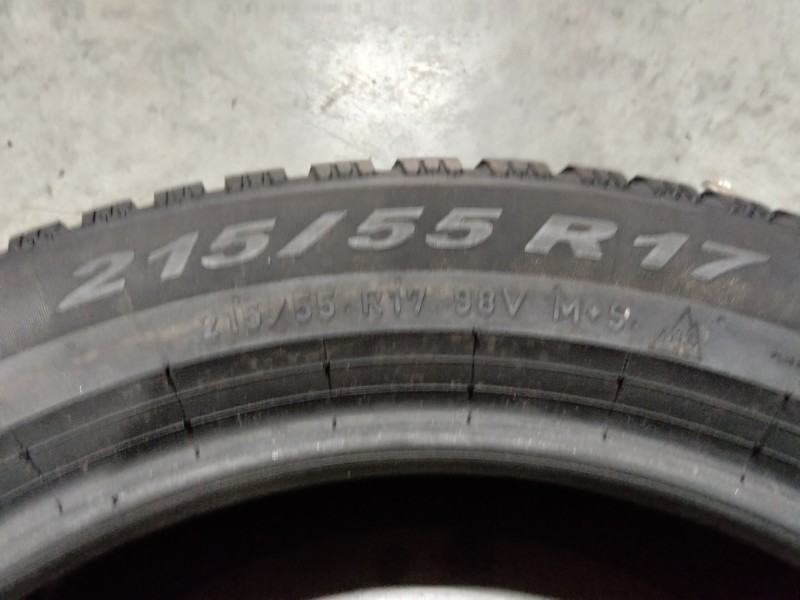 2 Gomme usate 215 55 17 Pneumatici Invernali PIRELLI 2 Gomme usate 215 55 17 Pneumatici Invernali PIRELLI