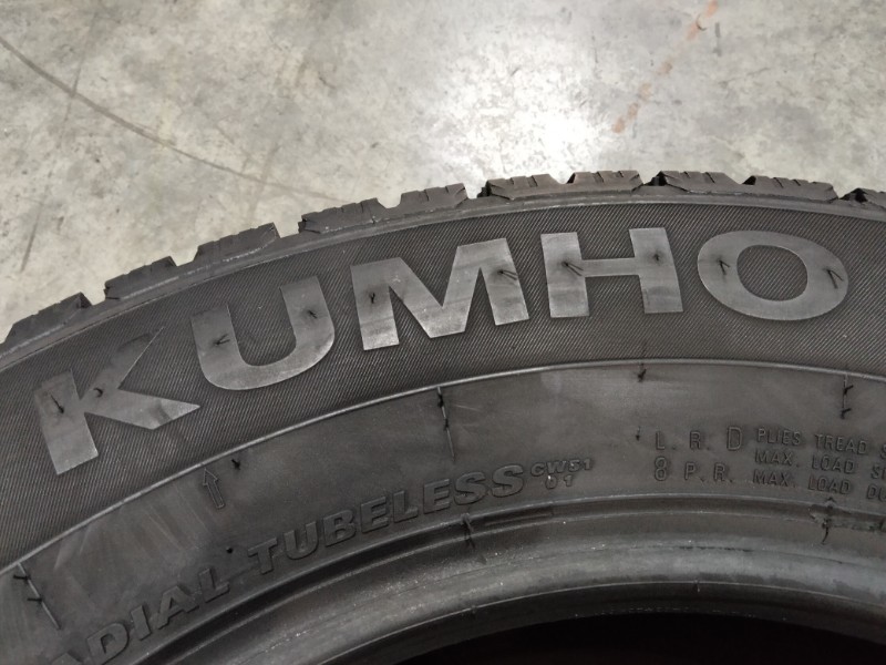 2 Gomme usate 205 65 16 C Pneumatici Invernali KUMHO 2 Gomme usate 205 65 16 C Pneumatici Invernali KUMHO