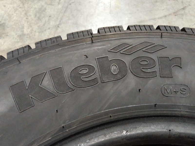 2 Gomme usate 215 70 15 C Pneumatici Invernali KLEBER 2 Gomme usate 215 70 15 C Pneumatici Invernali KLEBER