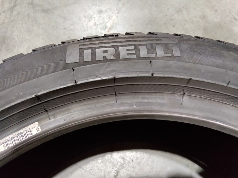 2 Gomme usate 275 40 18 Pneumatici Invernali PIRELLI 2 Gomme usate 275 40 18 Pneumatici Invernali PIRELLI