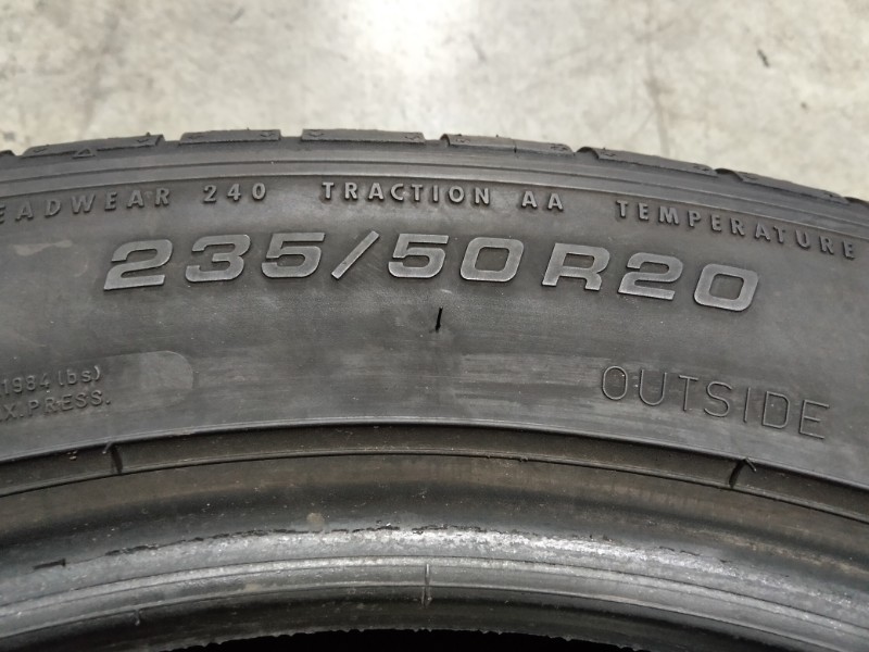 2 Gomme usate 235 50 20 Pneumatici 4 Stagioni GOODYEAR 2 Gomme usate 235 50 20 Pneumatici 4 Stagioni GOODYEAR