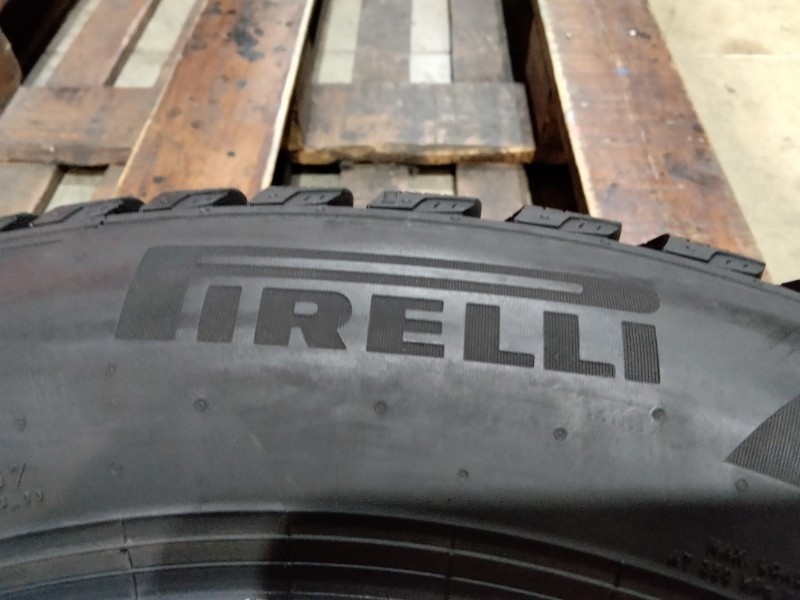 4 Gomme usate 205 55 16 Pneumatici Invernali PIRELLI 4 Gomme usate 205 55 16 Pneumatici Invernali PIRELLI