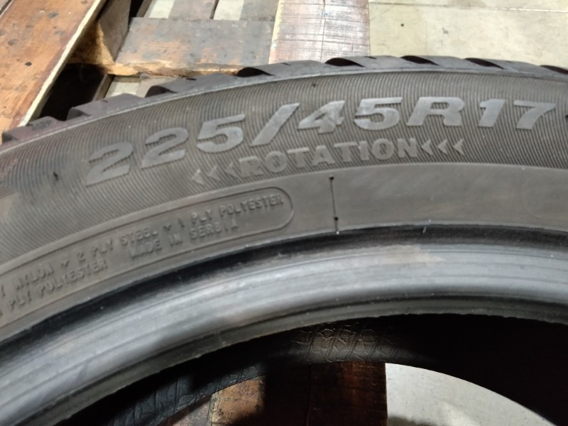 2 Gomme usate 225 45 17 Pneumatici 4 Stagioni COOPER 2 Gomme usate 225 45 17 Pneumatici 4 Stagioni COOPER
