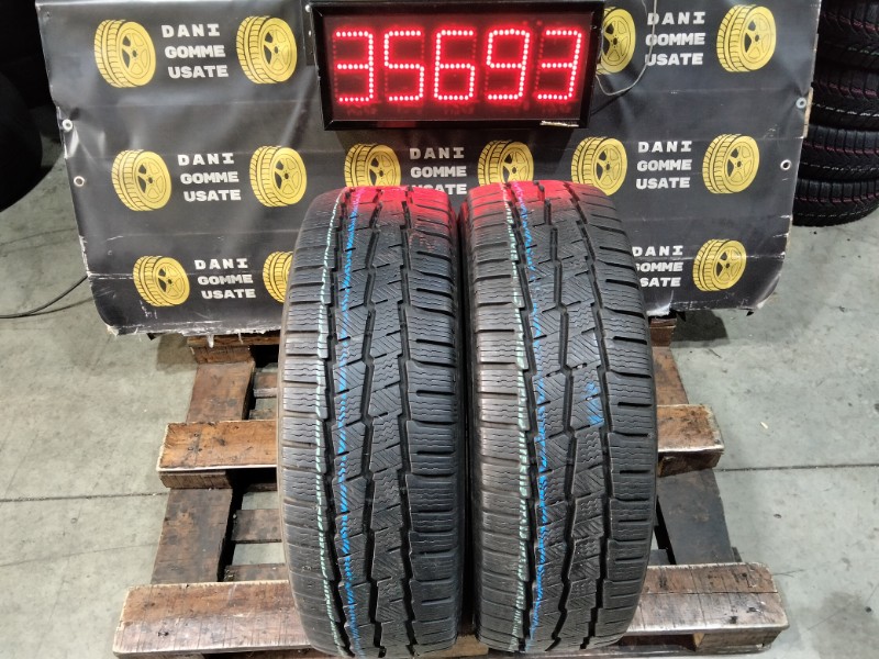 2 Gomme usate 215 60 17 C Pneumatici Invernali MICHELIN 2 Gomme usate 215 60 17 C Pneumatici Invernali MICHELIN