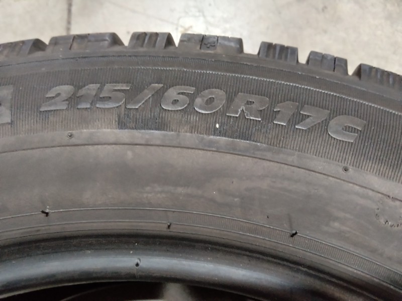 2 Gomme usate 215 60 17 C Pneumatici Invernali MICHELIN 2 Gomme usate 215 60 17 C Pneumatici Invernali MICHELIN