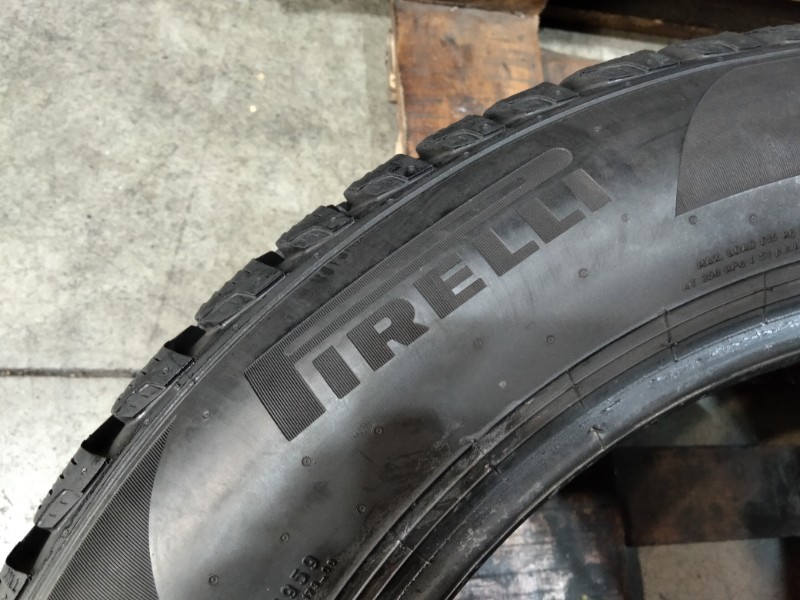 2 Gomme usate 205 55 16 Pneumatici Invernali PIRELLI 2 Gomme usate 205 55 16 Pneumatici Invernali PIRELLI