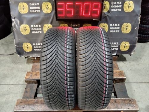 2 Gomme usate 215 50 18 Pneumatici 4 Stagioni KUMHO