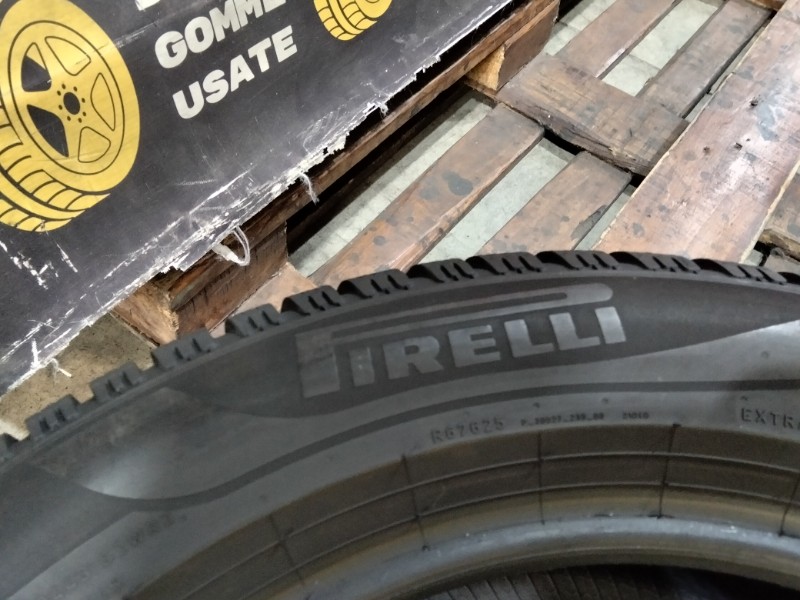 4 Gomme usate 235 55 17 Pneumatici Invernali PIRELLI 4 Gomme usate 235 55 17 Pneumatici Invernali PIRELLI
