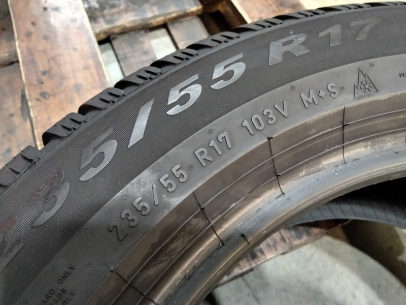 4 Gomme usate 235 55 17 Pneumatici Invernali PIRELLI 4 Gomme usate 235 55 17 Pneumatici Invernali PIRELLI