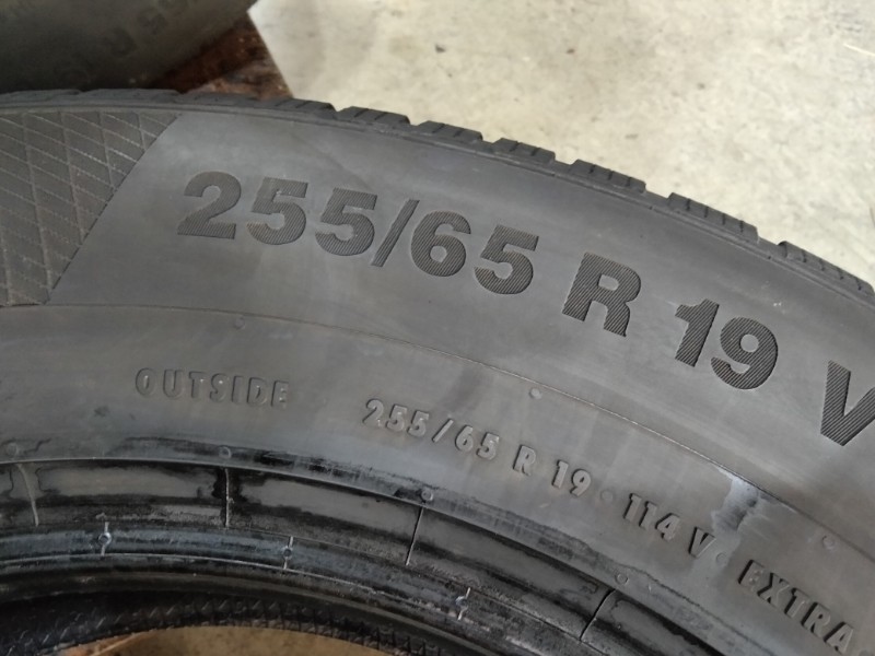 4 Gomme usate 255 65 19 Pneumatici Invernali CONTINENTAL 4 Gomme usate 255 65 19 Pneumatici Invernali CONTINENTAL