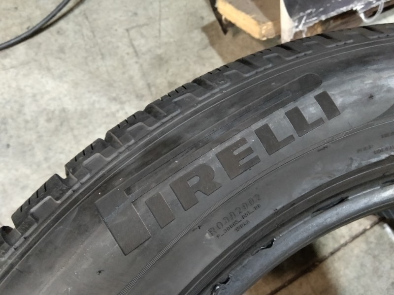 4 Gomme usate 255 50 20 Pneumatici Invernali PIRELLI 4 Gomme usate 255 50 20 Pneumatici Invernali PIRELLI