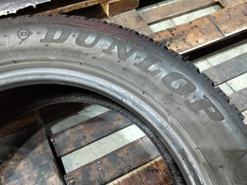 2 Gomme usate 215 55 17 Pneumatici Invernali DUNLOP 2 Gomme usate 215 55 17 Pneumatici Invernali DUNLOP