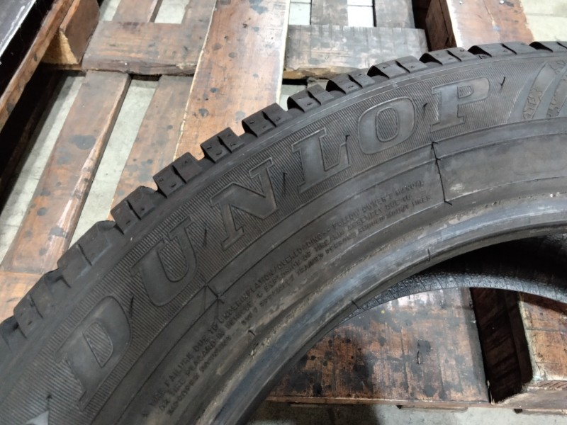 4 Gomme usate 225 55 18 Pneumatici Invernali DUNLOP 4 Gomme usate 225 55 18 Pneumatici Invernali DUNLOP