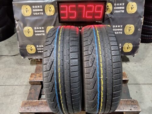 2 Gomme usate 235 55 18 Pneumatici Invernali PIRELLI